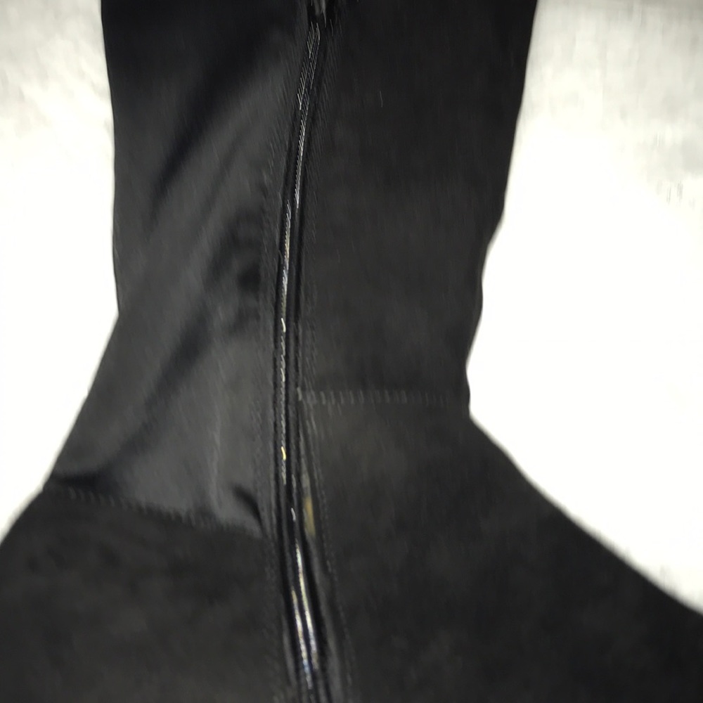 Boots - Picture 3 of 4